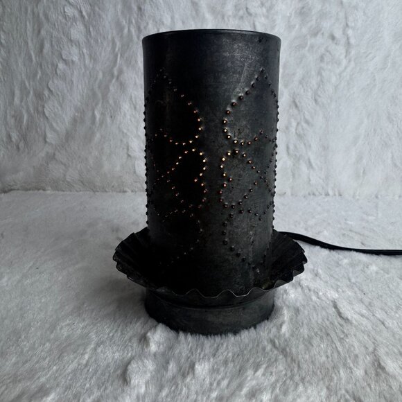 Rustic Punched Tin Electric Accent Lamp Primitive Country Decor Tinware Tinworks - Picture 3 of 7